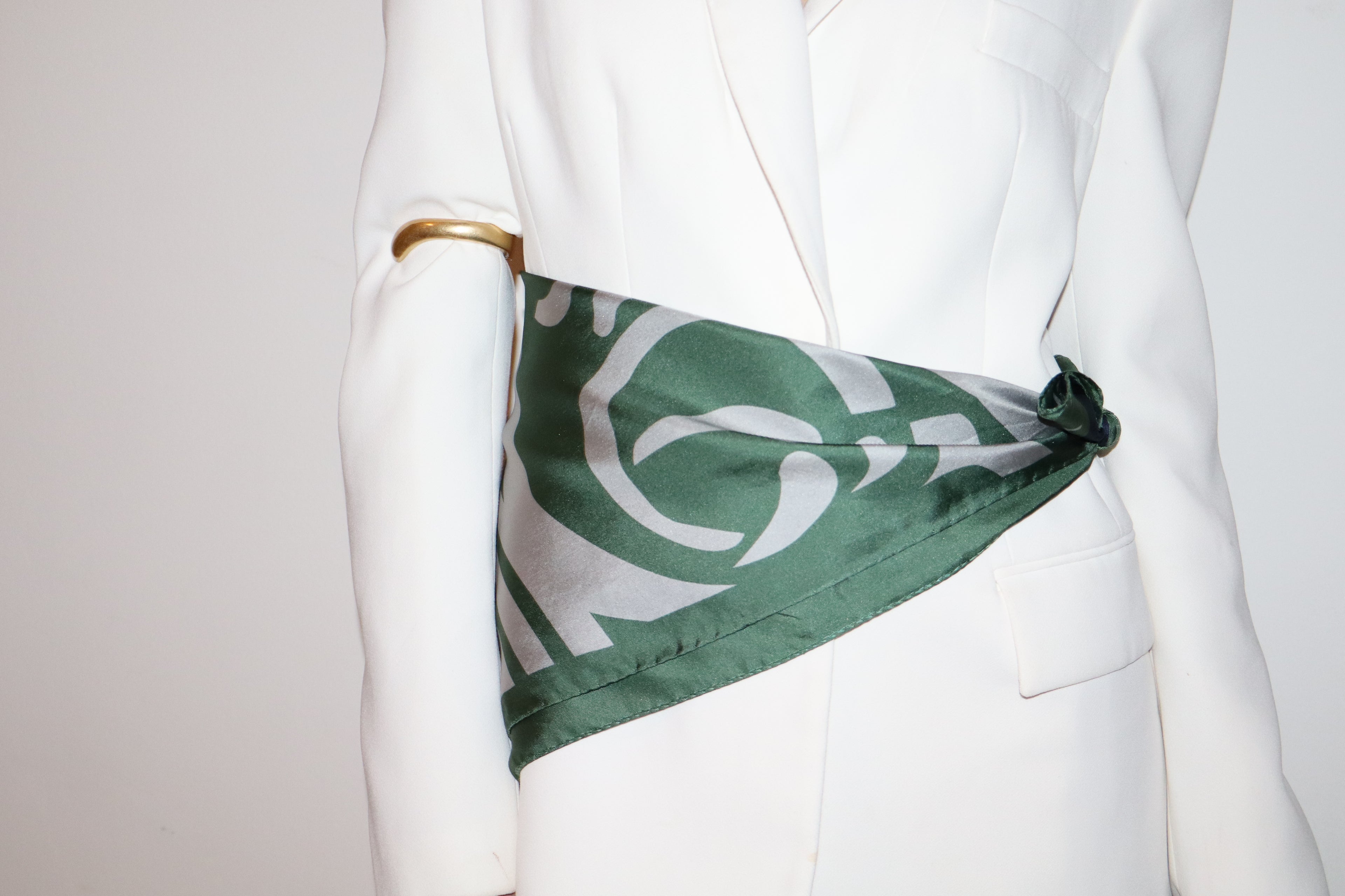 FOULARD QUADRATO IN TWILL DI SETA